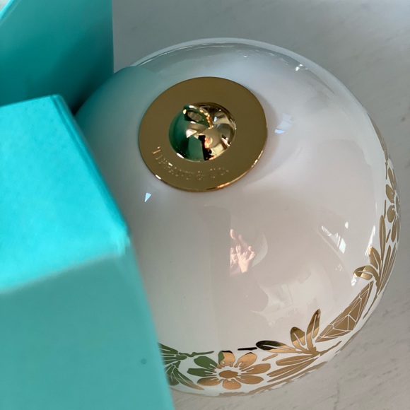 Tiffany &Co White and Gold large ornament - Picture 3 of 5